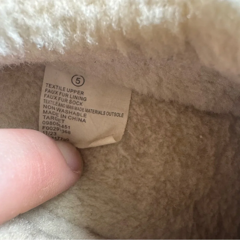 Target Toddler Size 5C Tan Slip-On House Slippers Comfortable Cozy Kids Casual